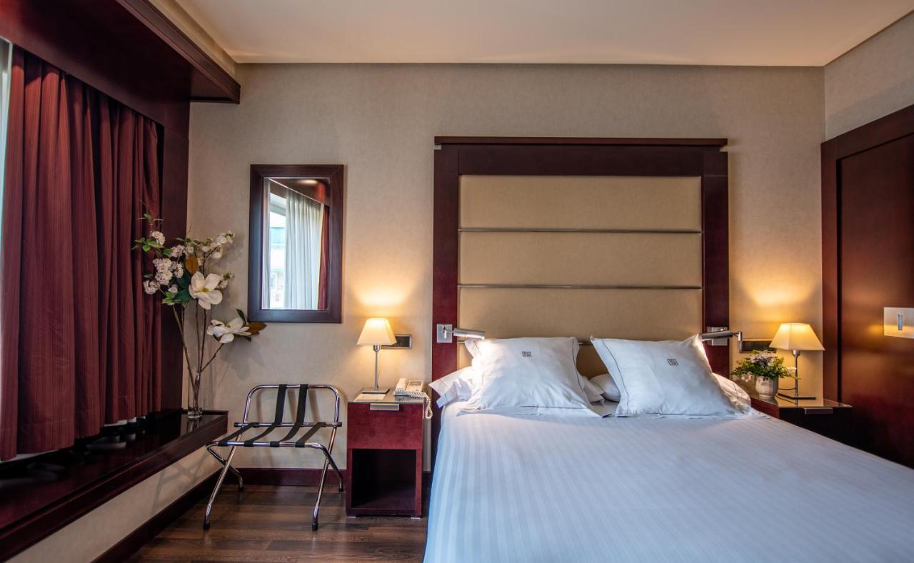 Hotel Andalucia Center Granada Ngoại thất bức ảnh