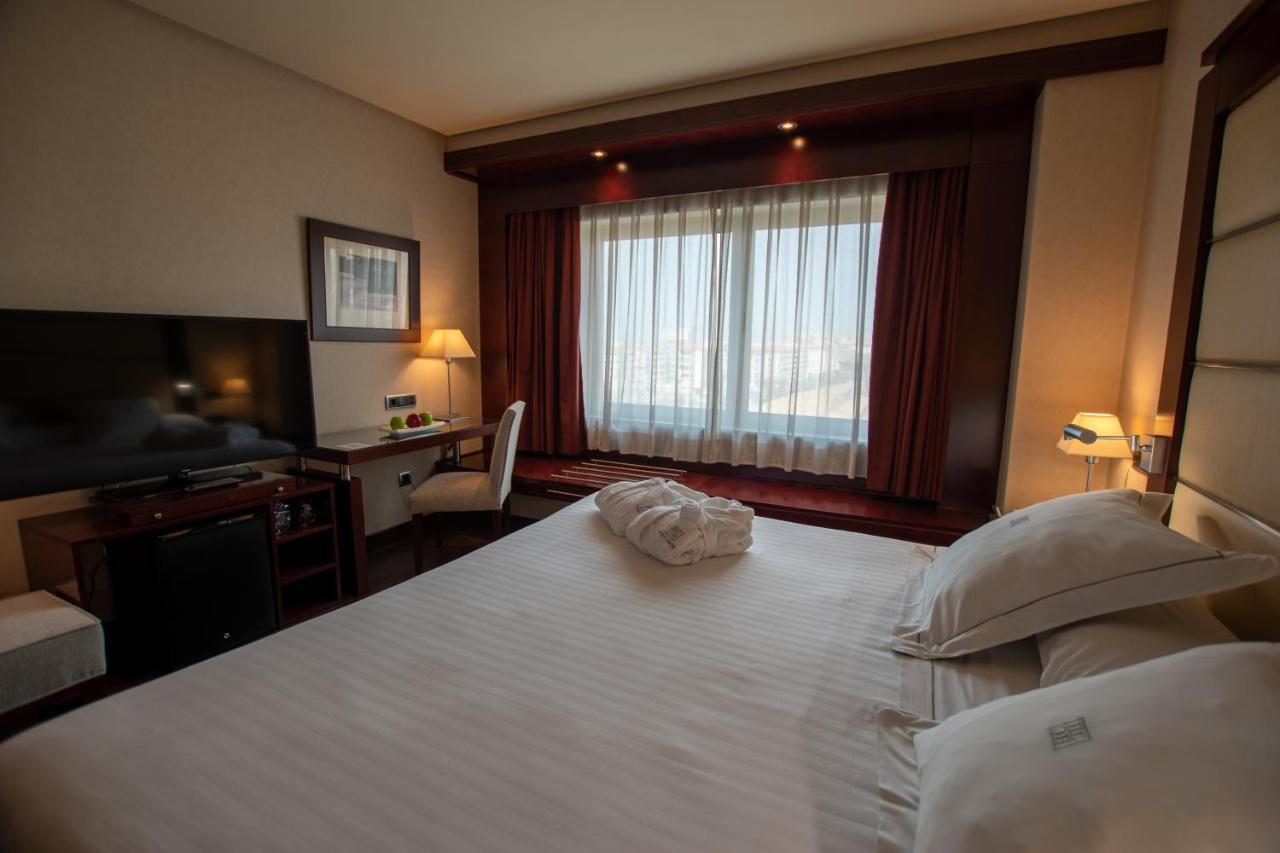 Hotel Andalucia Center Granada Ngoại thất bức ảnh