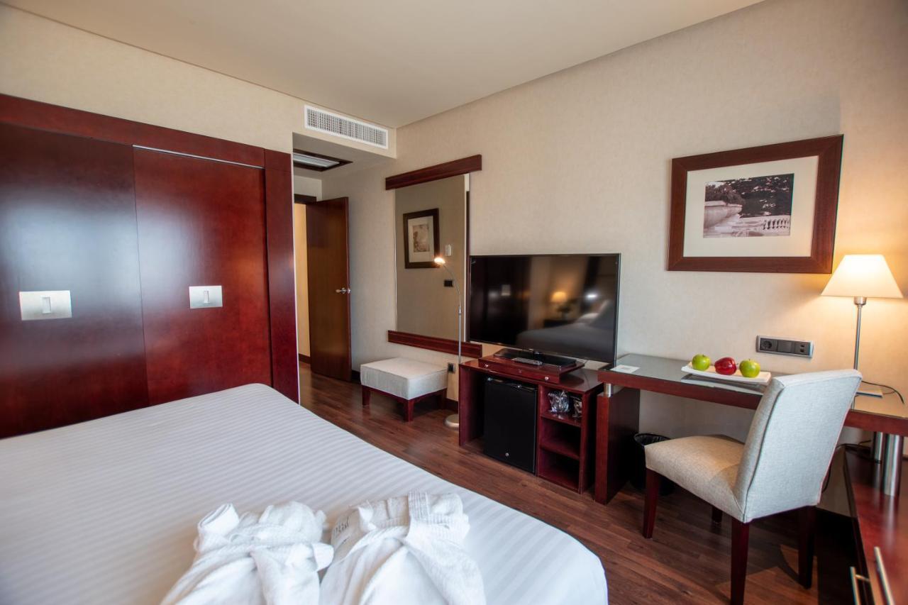Hotel Andalucia Center Granada Ngoại thất bức ảnh