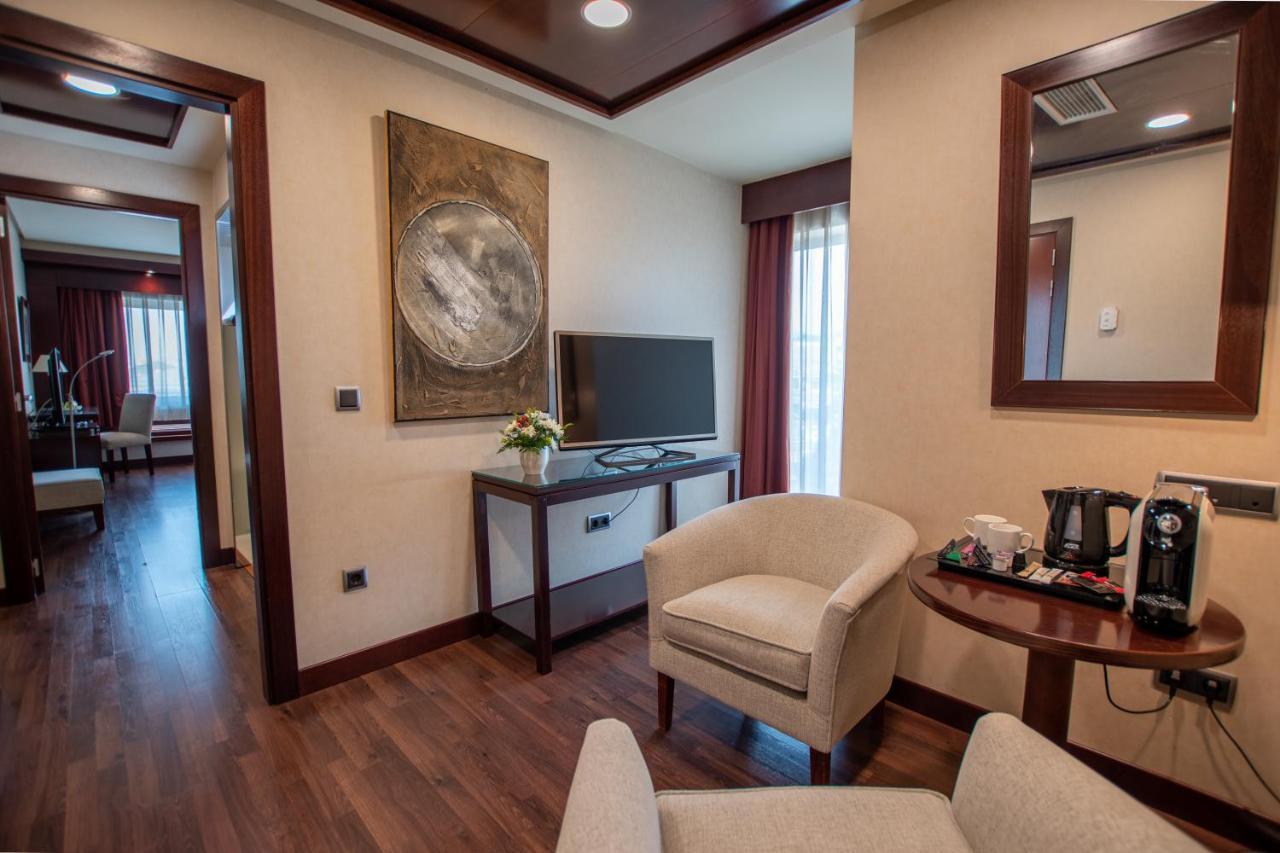 Hotel Andalucia Center Granada Ngoại thất bức ảnh